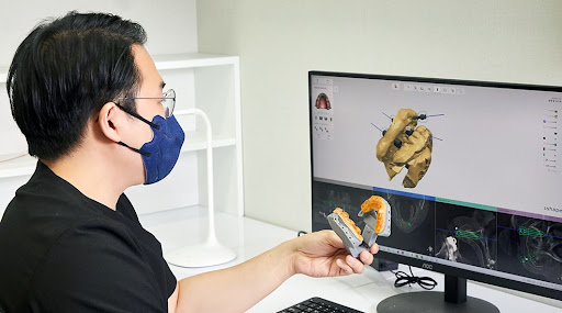 불당본점 서울비디치과의원에서 사랑니발치와 천안시 치아교정을 동시에 진행